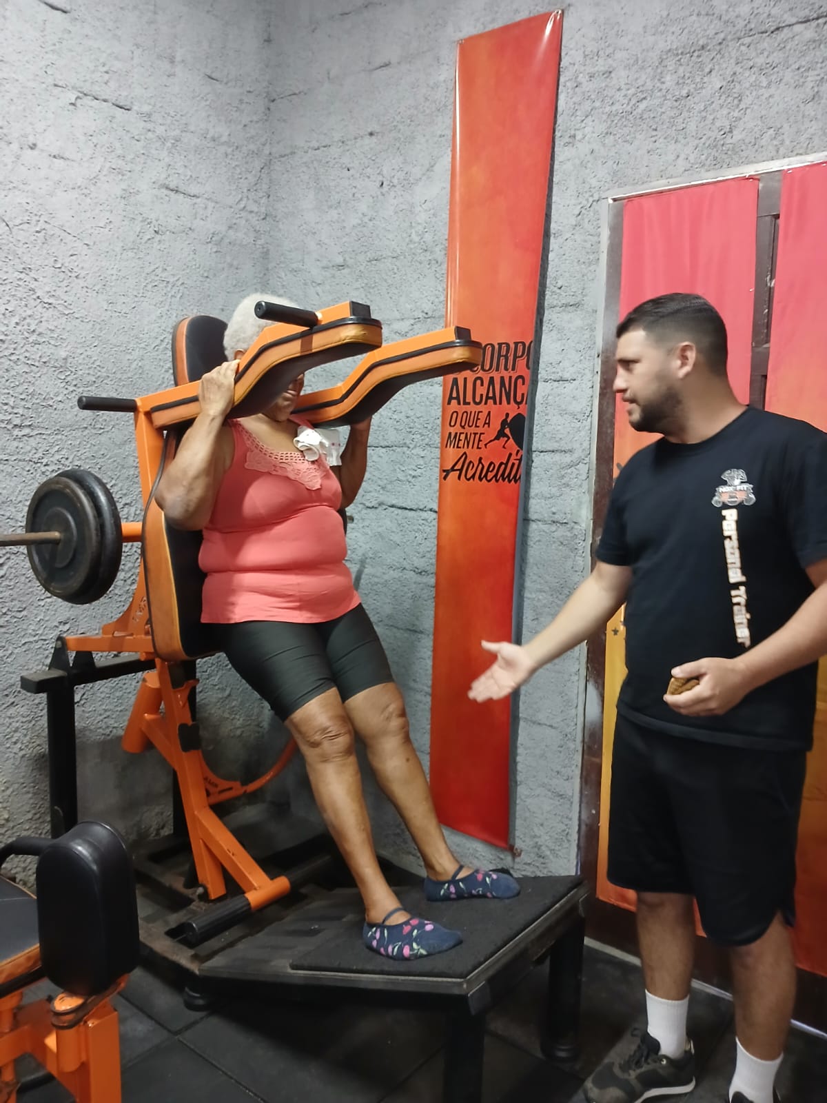 Eu te ajudarei com ganho de massa muscular e hipertrofia, desenvolvendo um desempenho natural do seu corpo aumentando sua qualidade de vida.