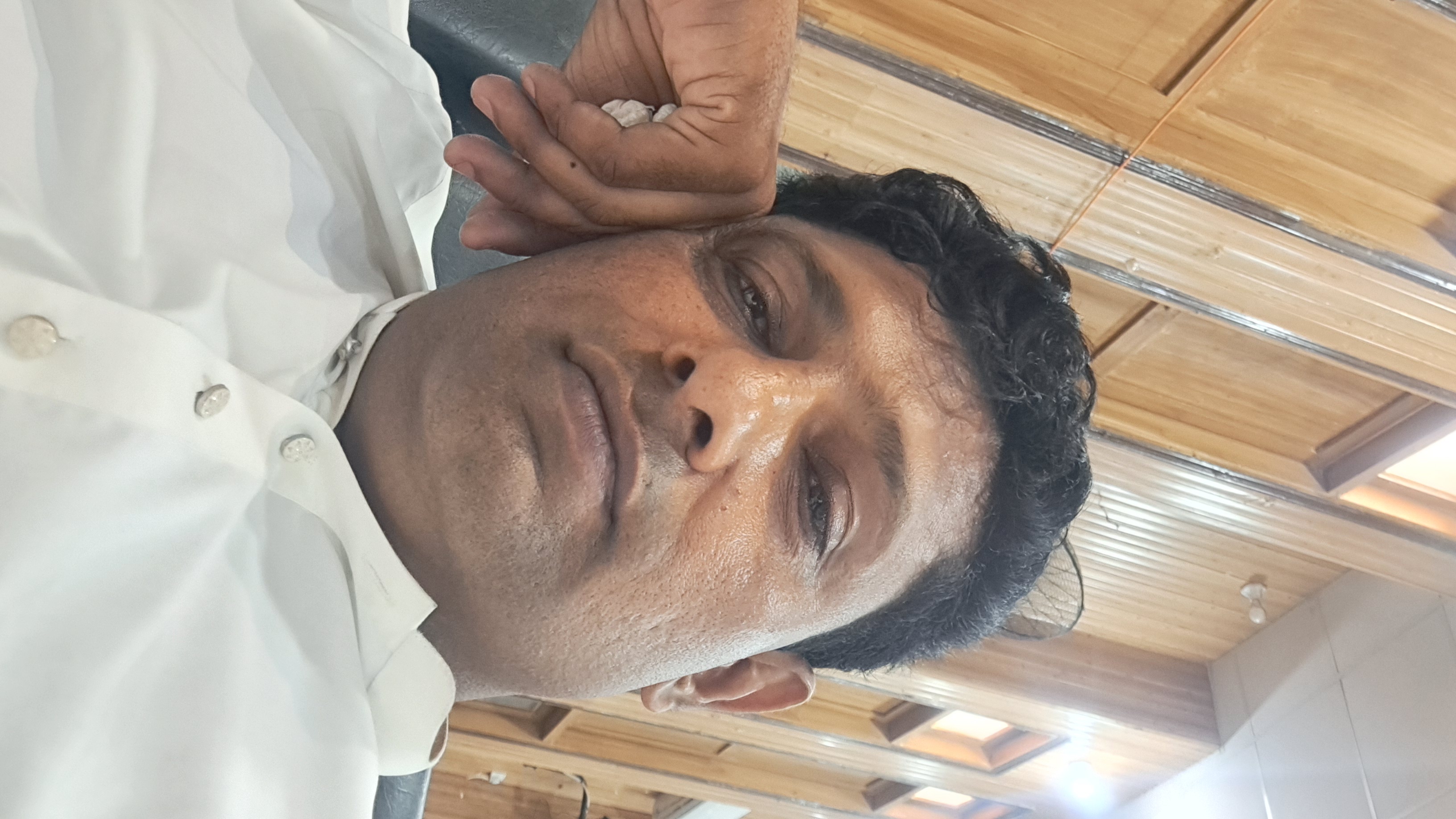 Guid le them for safe and result oriented medicine therapy by Interconnection & knowlede of client history.